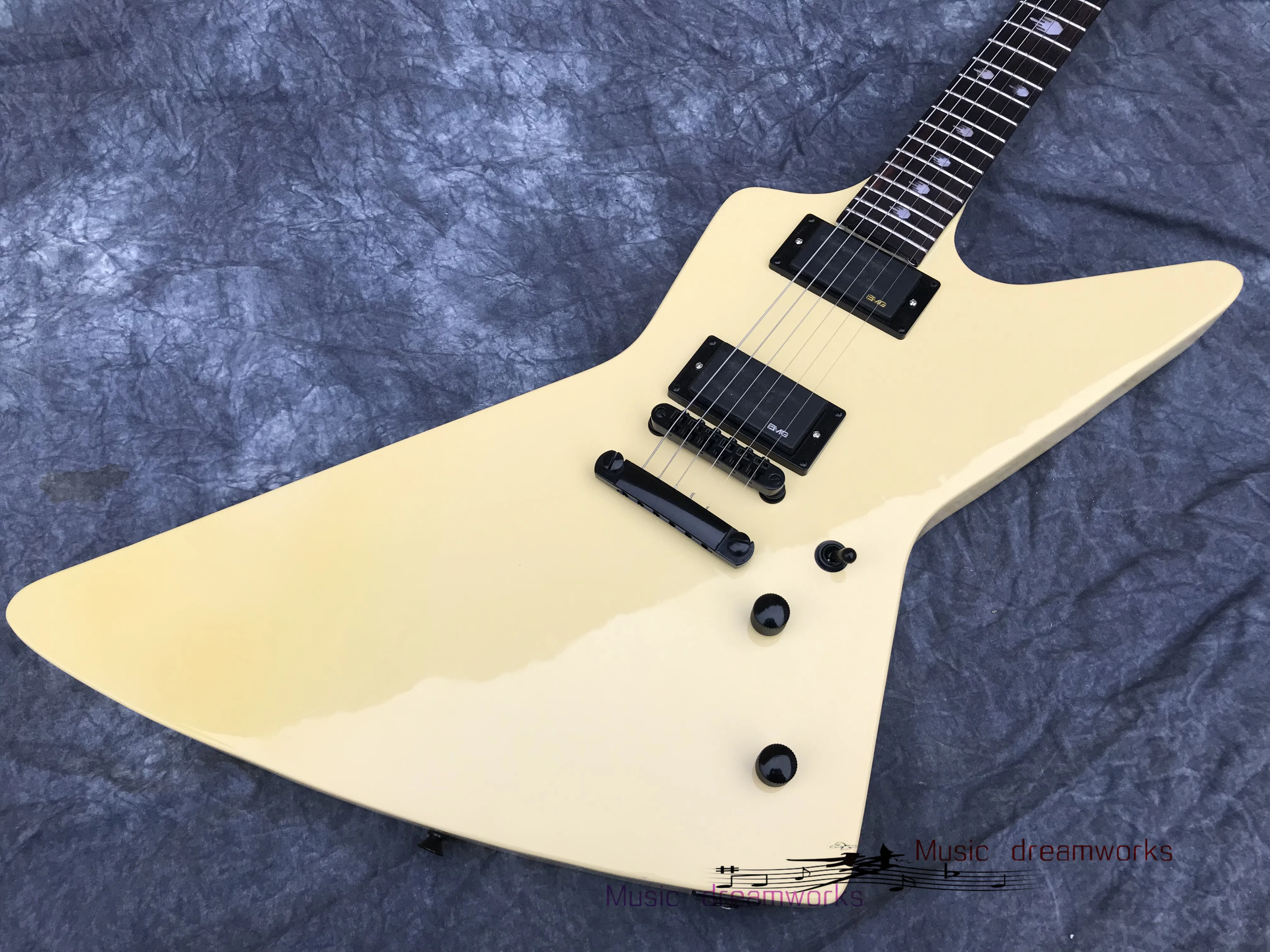 

China's OEM becoda Rare Heavy Metallic James Hetfield MX-220 Signature Cream White Explorer Electric Guitar EET FUK Fingerboard