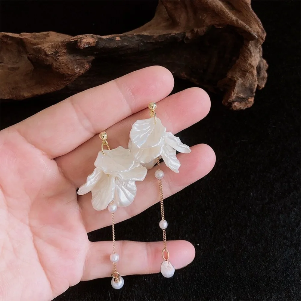 Exquisite Temperament Eternal Flower White Petals Pearl Long Tassels Dangle Earrings for Women Bride Wedding Charm Jewelry Gifts