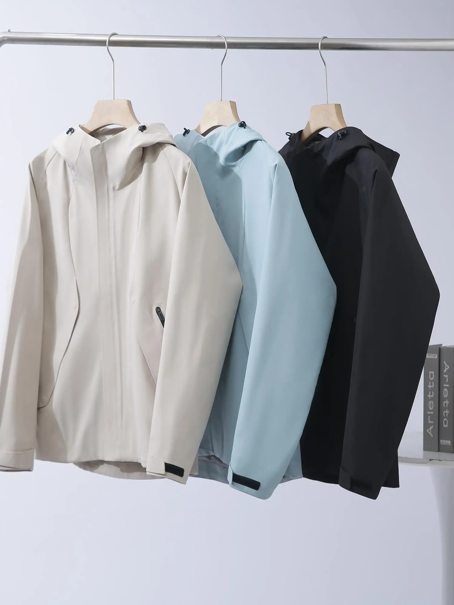 

High-End Outdoor Functional Men's Spring Jacket Waterproof Windproof Dustproof Woven Glued Sports Jacket Trendy Urban Style