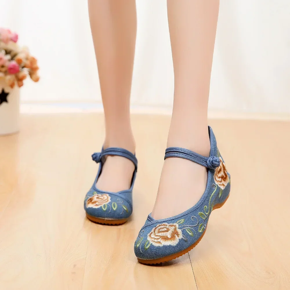 Fashion Vintage Woman Cloth Shoes Elegant Ethnic Style Casual Embroidery Streetwear Chinese Style Women Shoes Summer Zapatos