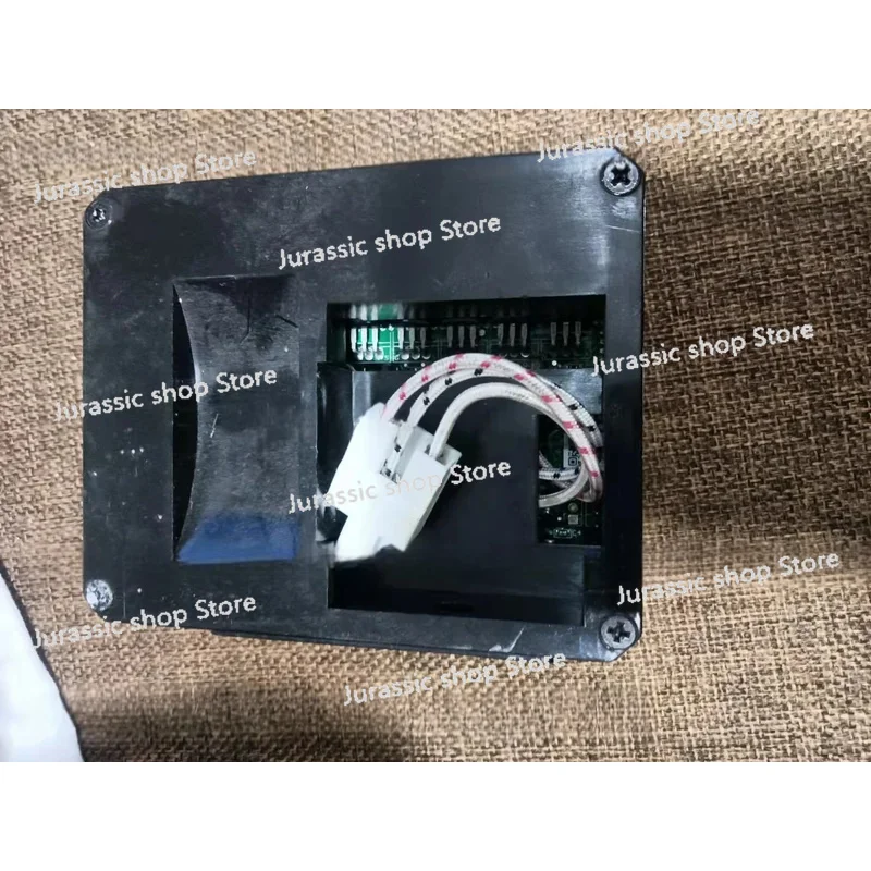 

RF19B080DLC Vehicle-Mounted Refrigerator DC12/24V Variable Frequency Compressor Driver RF19B080