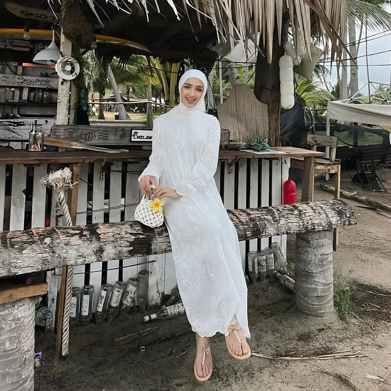 

Arab, Turkish Muslim Women's Dresses with Ruffled Edges, Stand-up Collars, Hollow-out Lace and Ruffled Hems Made of Linen.