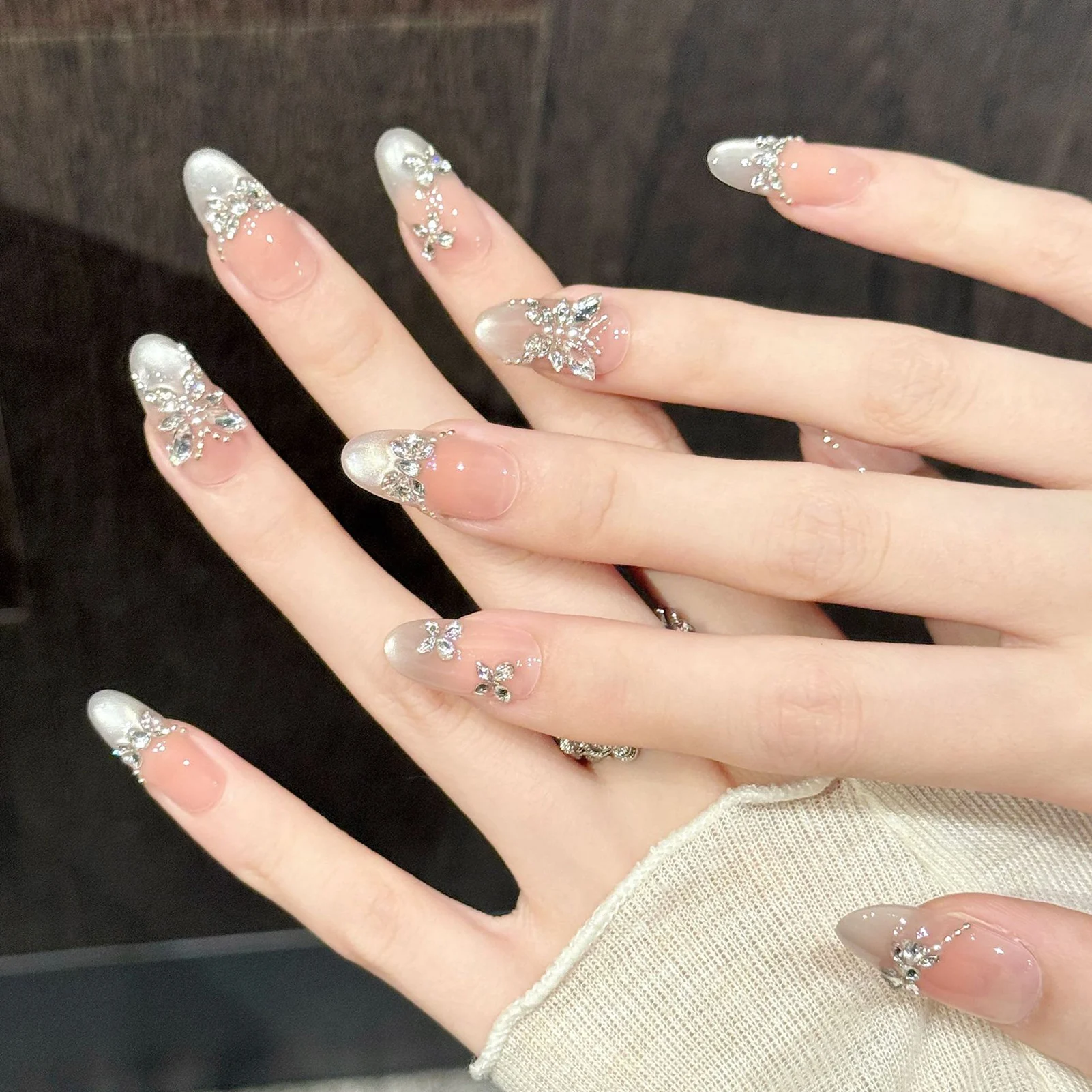 10pcs Fairy Crystal Butterfly Press On Nails Handmade Blush Pink Cat's Eye French Style False Nails Sweet Short Oval Fake Nail view 3