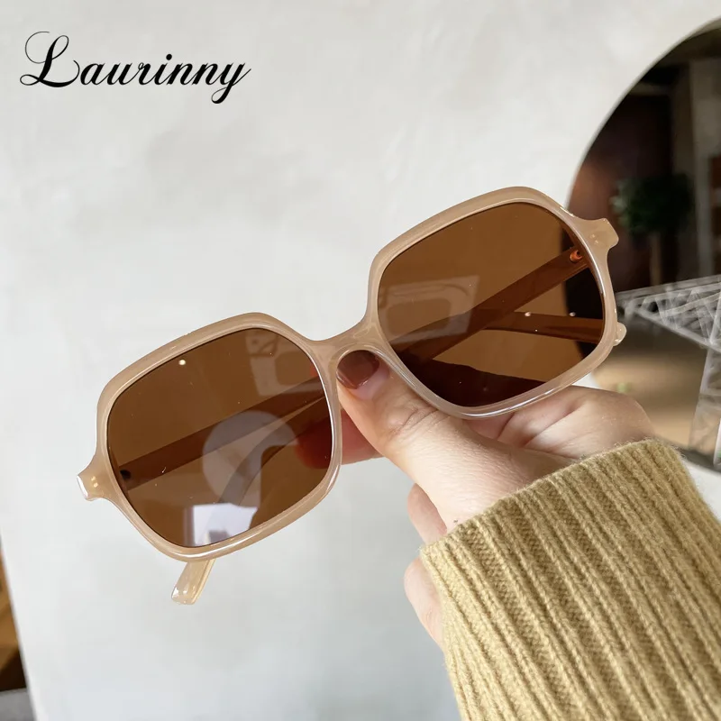 

2022 Sunglasses Women Fashion Simple Large Square Personality Retro Sunshade Wild Decorative Designer Sun Glasses Men UV400