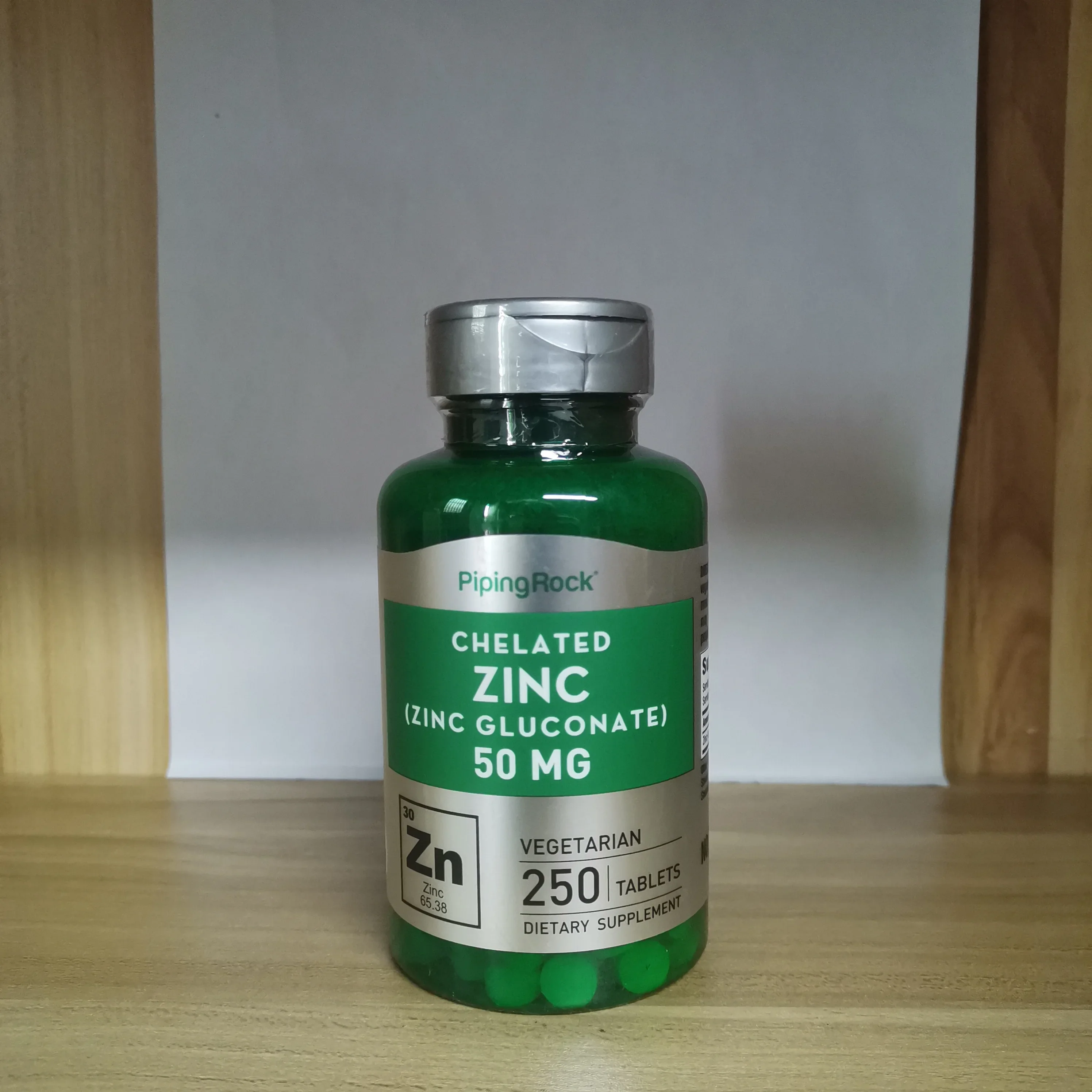 Strong zinc tablets can strengthen immunity, promote bone health, and maintain body metabolism and skin elasticity