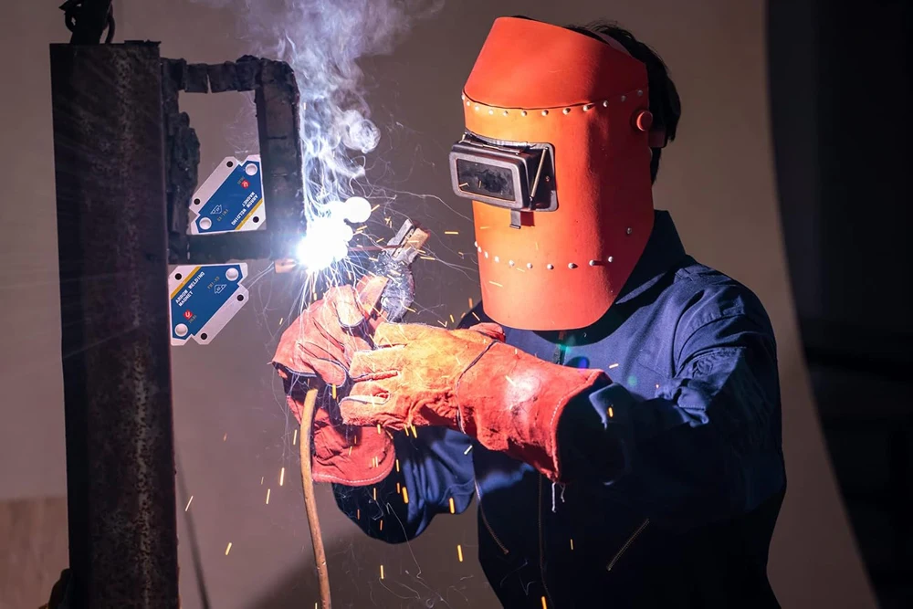 2pcs 28 lbs Welding Magnetic Welding Fixer 45° 90° 135° Multi-angle Magnet Weld Positioner Ferrite Auxiliary Locator Tools