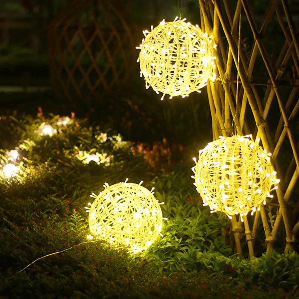 Outdoor 20/30CM Globe Ball Fairy String Lights for Party Wedding Garden Decor albero di natale Rattan Ball Hanging ghirlande luci