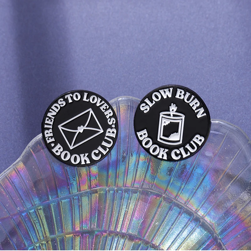 الظلام الرومانسية المينا دبوس أعداء لعشاق كتاب نادي حرقها البطيء دبابيس التلبيب على ظهره شارة الشرير القراءة مجوهرات اكسسوارات #5