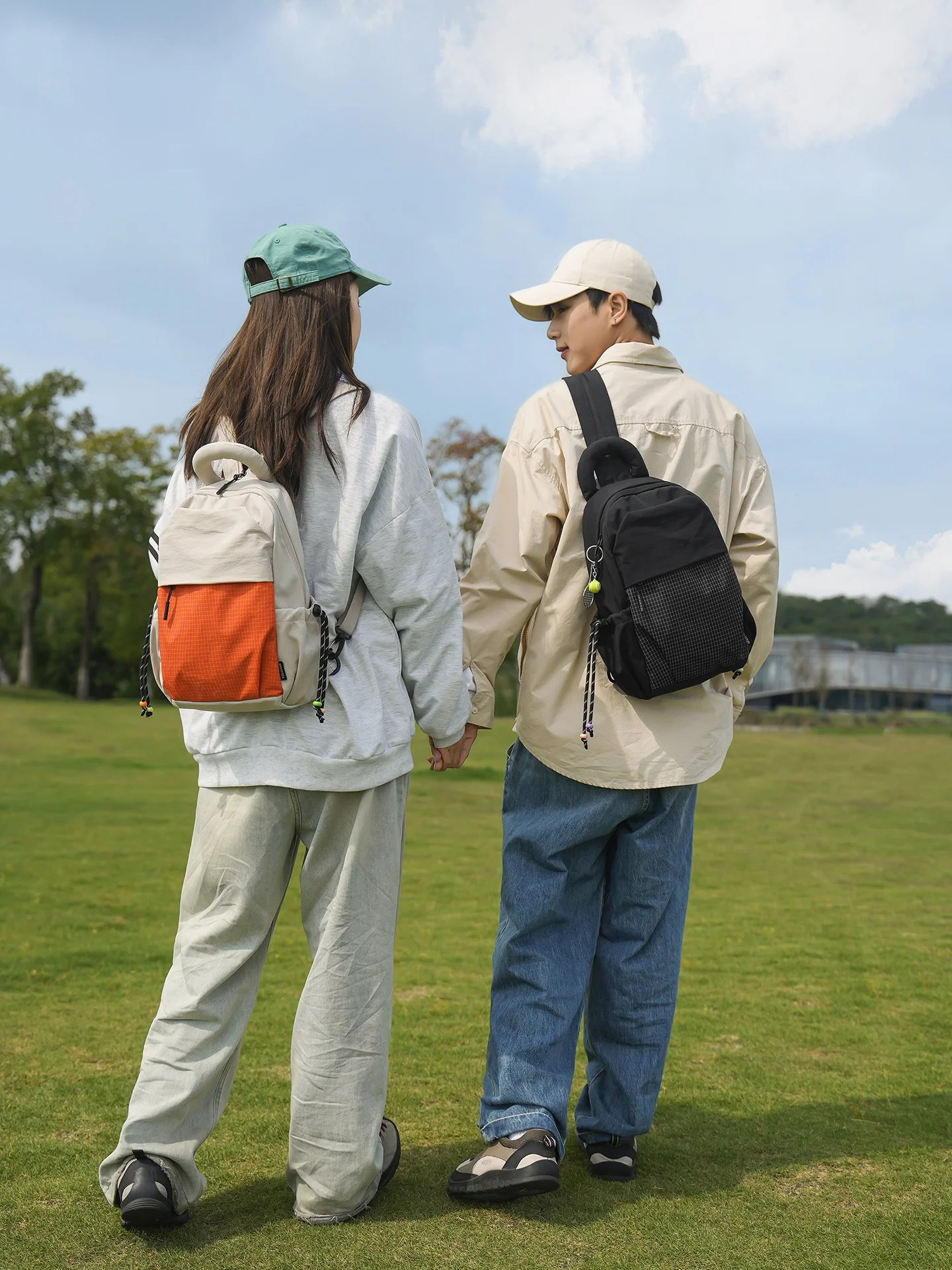 casual-outdoor-crossbody-bag-simple-couple-style-leisure-vacation-portable-small-backpack-unisex-diagonal-bag-traveolution