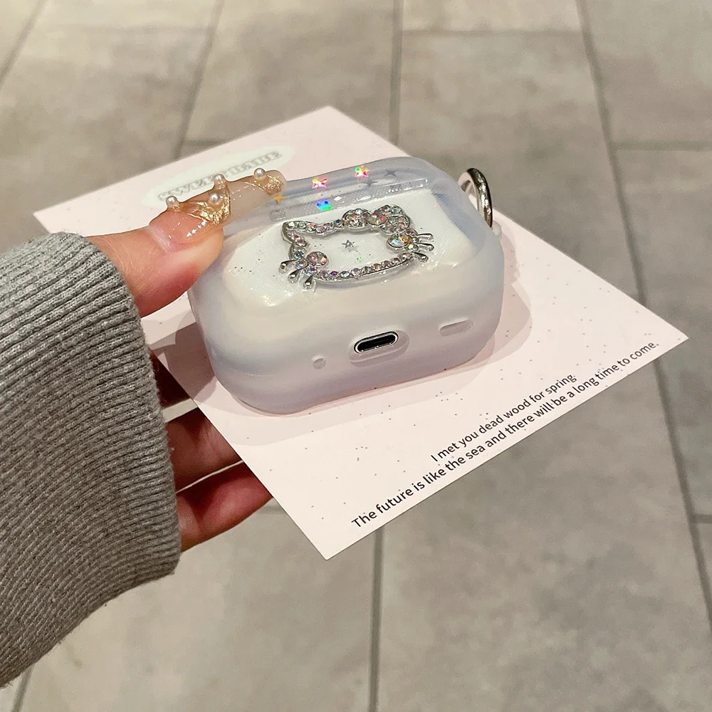 غطاء حماية لسماعات الرأس اللاسلكية سانريو هالو كيتي اللطيفة لأجهزة AirPods 1 2 3 Pro AirPods 4 وPro2 مناسب للحمل