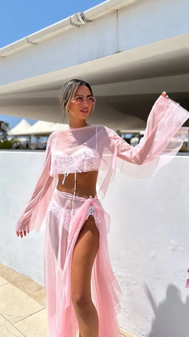 

Розовый комплект бикини из 3 предметов с накидкой, сексуальный женский купальник 2026 года, новинка, пляжный костюм, бандо, бикини, пляжная одежда