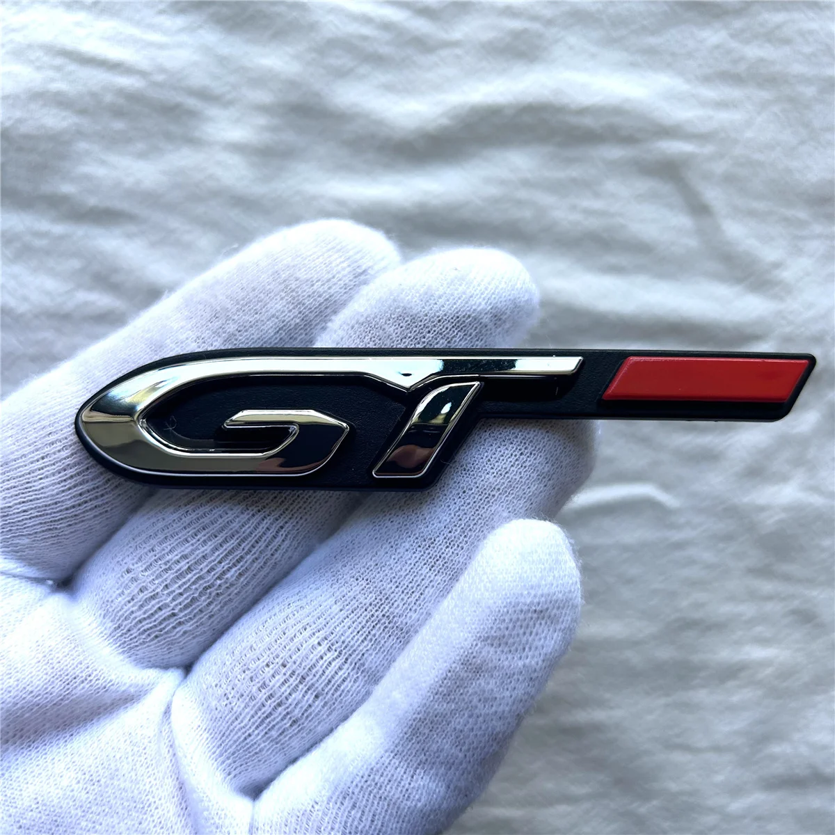 GT plastic ABS car logo is suitable for body trunk tail side sticker decorative decal accessories