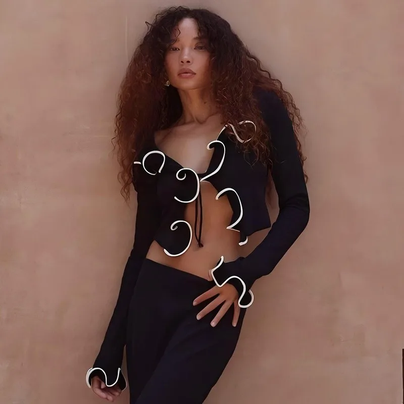 المرأة تي شيرت جديد الخريف موضة الشارع الشهير الدانتيل متابعة طويلة الأكمام عادية سليم تيز أبيض وأسود مثير الإناث تنوعا المحاصيل الأعلى #2