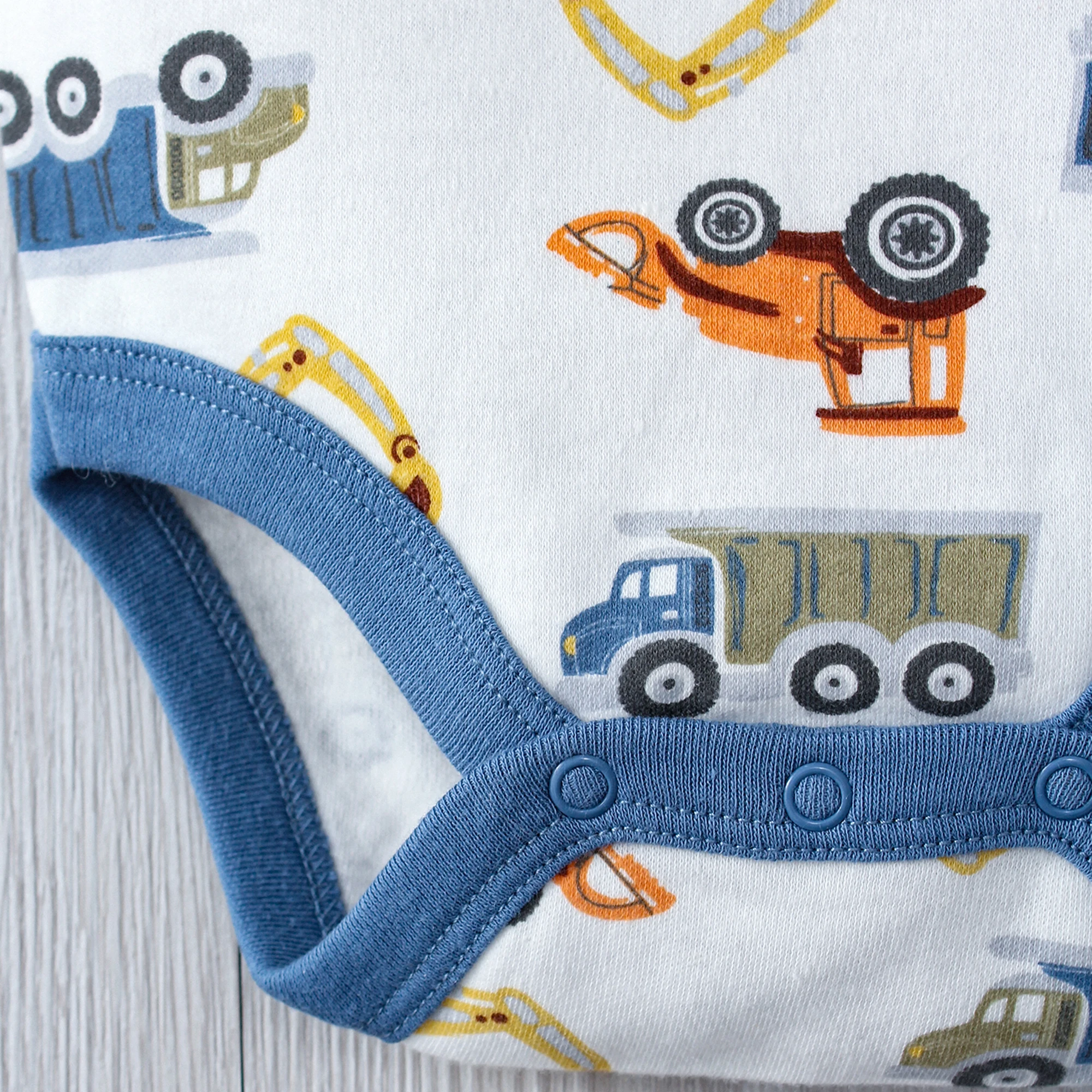 3PCS Summer Boys Baby Bodysuit Three piece Set Cartoon Excavator and Stripe Pattern Short Sleeve Button Design Triangle Bodysuit