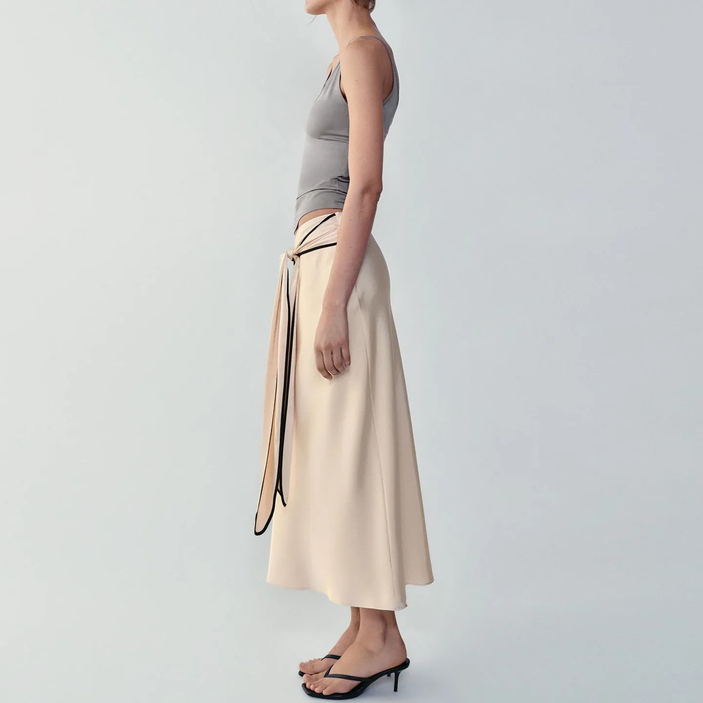 Fashionable Midi Half Skirt for Women Autumn 2026 New Arrival Color Block  Decoration Matching Style Skirt Standard Fit
