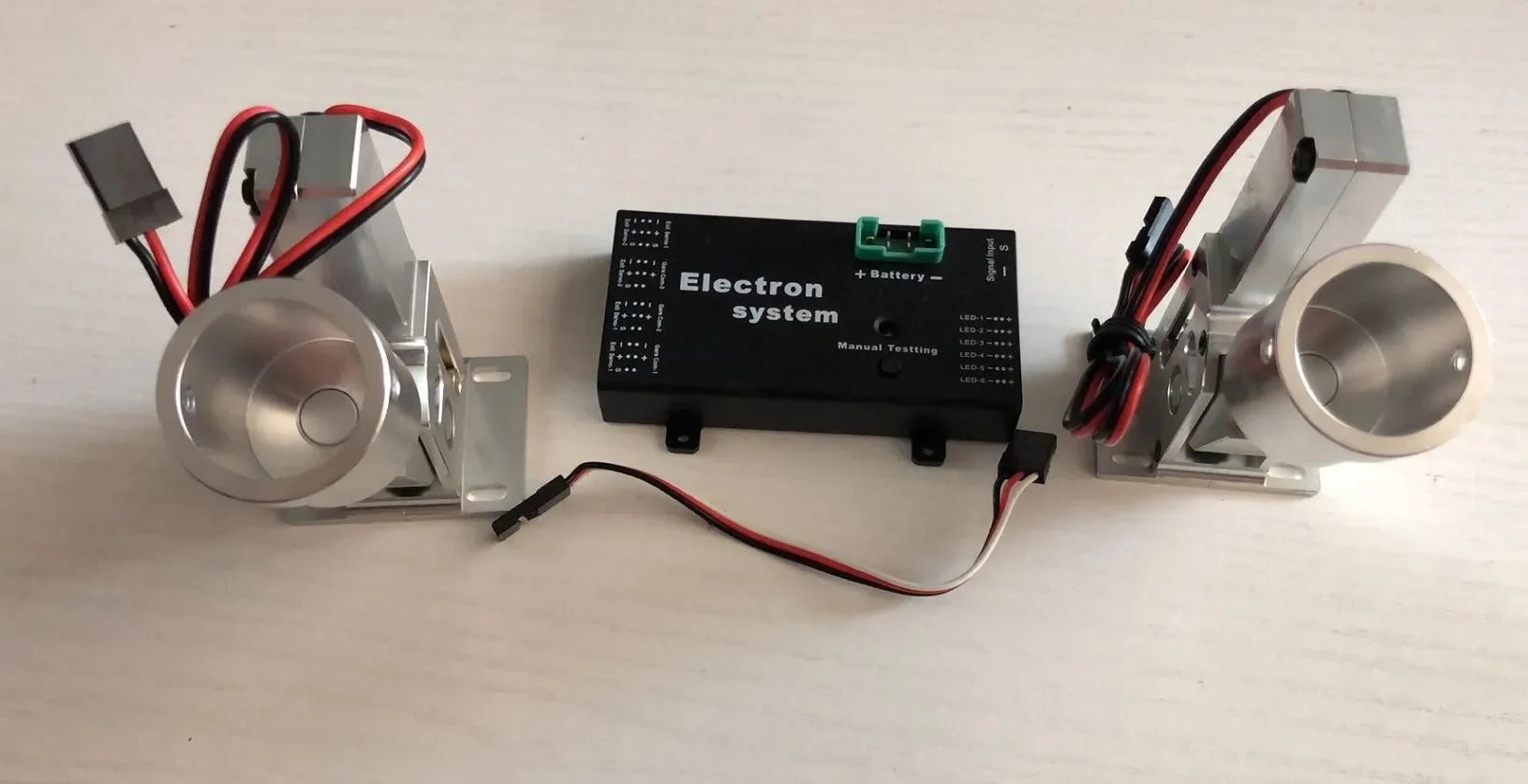 Électron métallique CYS-R6090 se rétractent R6090 2PC ensemble rotatif électrique train d'atterrissage pour 3-5kg turboréacteur RC avion