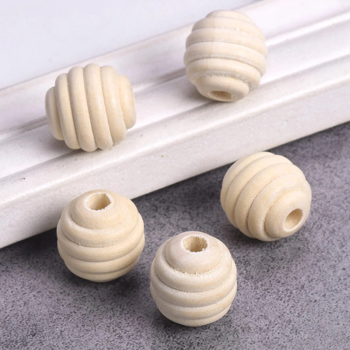 5pcs 20mm Hornet Nest Shape Round Natural Wood Loose Beads For Handcraft DIY Jewelry Making