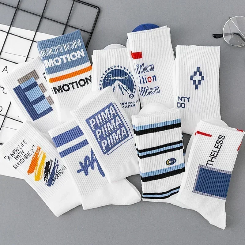 ファッション学生カップルストッキングポリエステル綿の靴下ミッドチューブスポーツソックス夏白男性の靴下