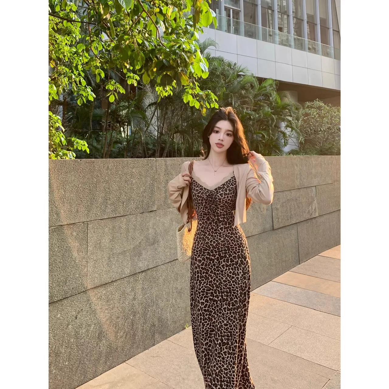 Vestidos sem mangas feminino alternativa primavera cetim decote quadrado bordado plissado em camadas estilo francês piquenique suave único