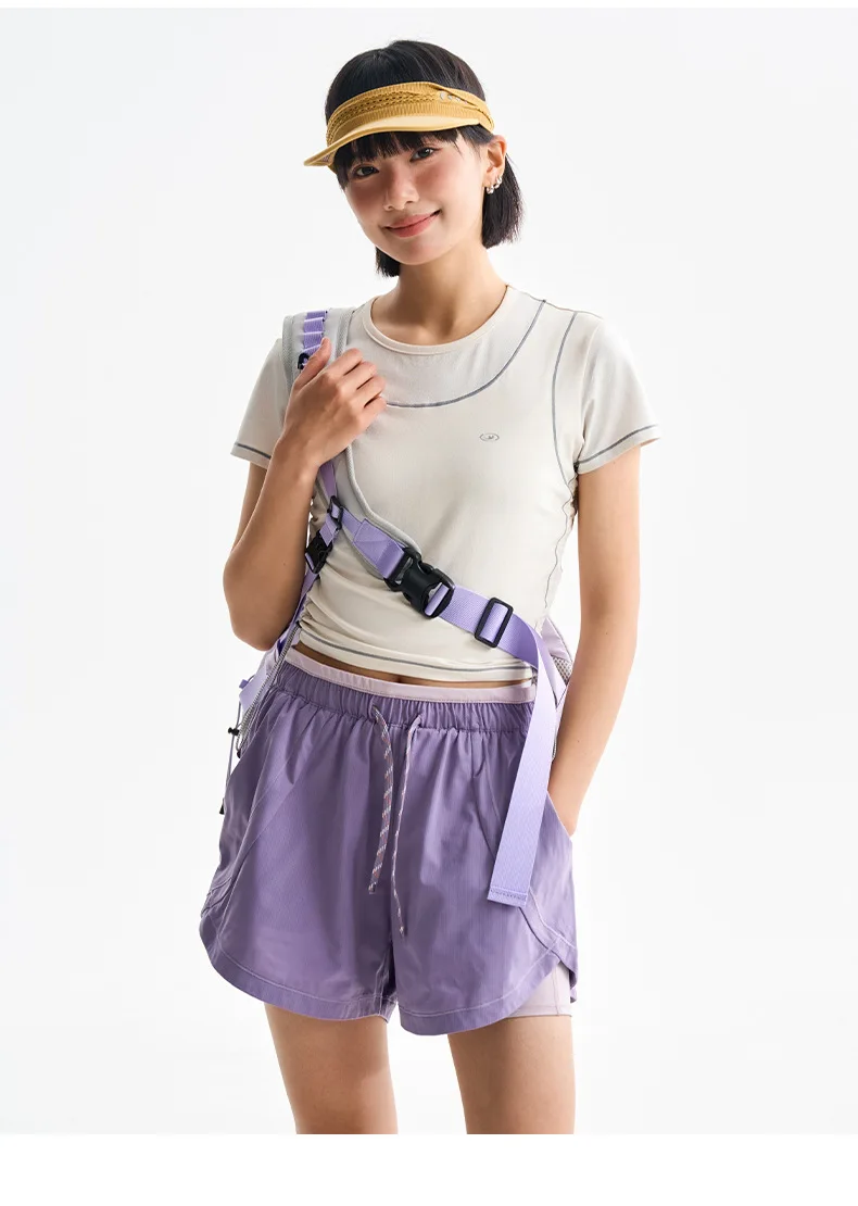 Schnell trocknendes, schmal geschnittenes Crop-Top für Damen – atmungsaktives Sport-T-Shirt mit Kontrastnähten für Fitness und Laufen – Detail 17
