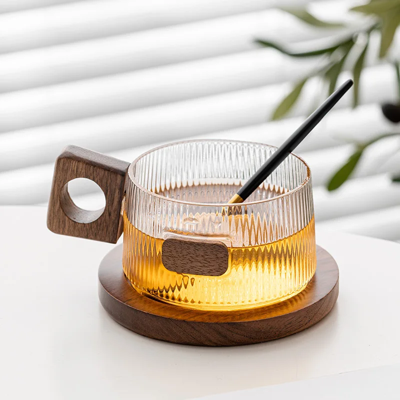

Vertical glass coffee cup and saucer set high-grade exquisite household walnut tea cup female milk cup with spoon.