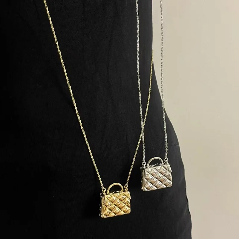 Spicy Girl Style Metal Necklace for Women Diamond Grid Bag Crossbody Sweater Chain Fashion Jewelry Daily Commuting Accessory