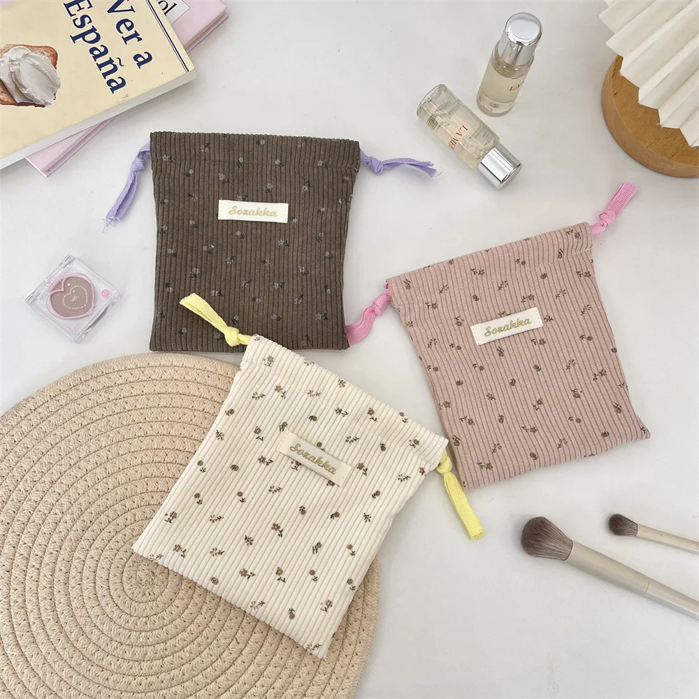 Sac de rangement floral en velours côtelé, sac à cordon de serrage pour rouge à lèvres et cosmétiques, trousse de maquillage à main pour voyage