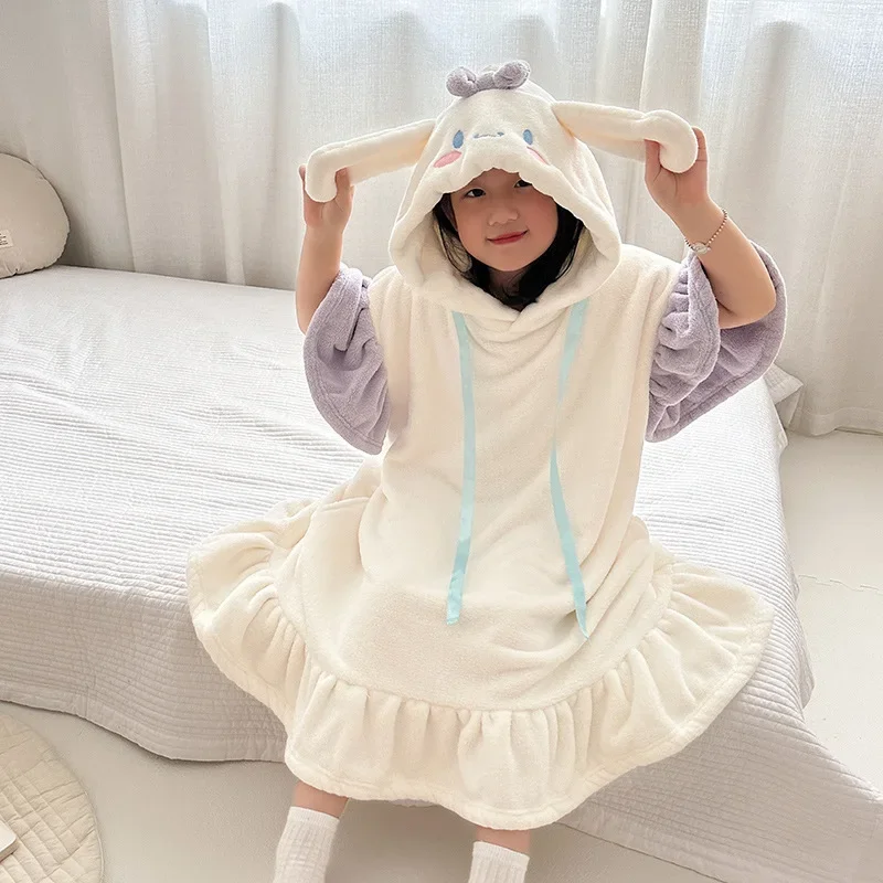 Miniso Cute Sanrio Hooded Bathrobe Cinnamoroll Accessories Cartoon Anime Nightgown Bathing Absorbent Bath Towels Toys Girls Gift