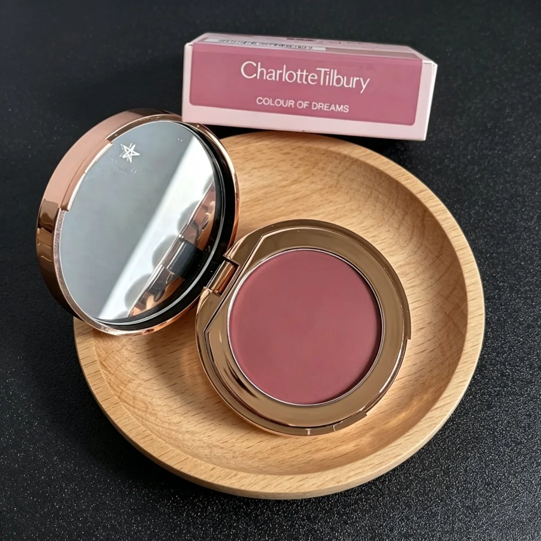 Charlotte Tilbury 4-Farben-Lidschatten-Set, hochpigmentiert, mischbar & Blush-Stick, ultra-feuchtigkeitsspendend, Glow & Lipgloss, Spiegel, aufpolsternd, langanhaltend