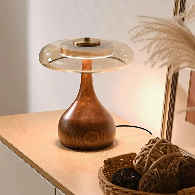 Retro Style Floor Lamp Wooden French Desk Lamp for Bedroom Living Room Study Room Hotel Bedside Table Lamp Glass Table Light