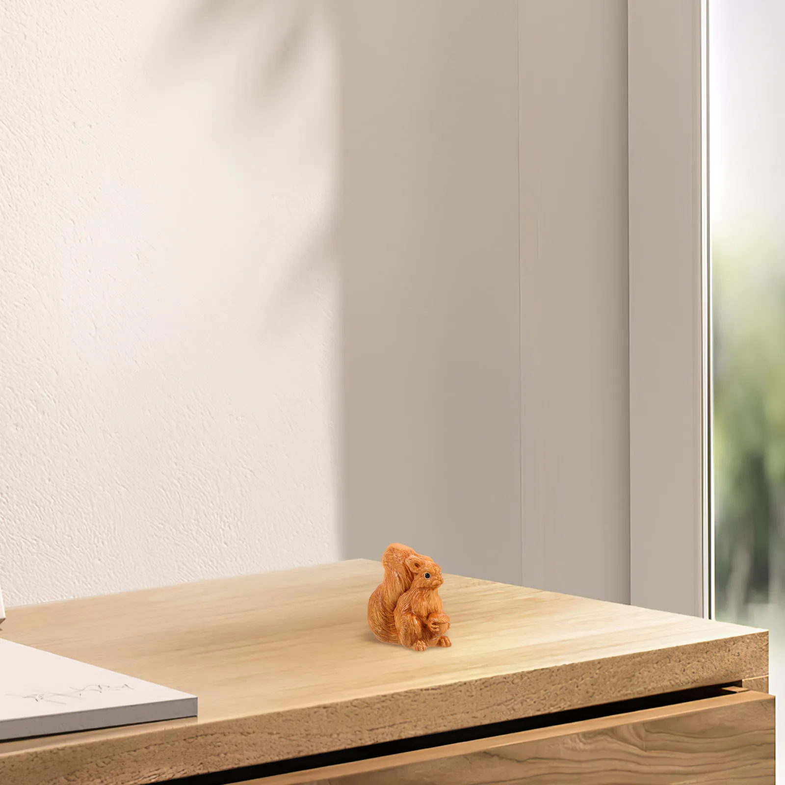Hand Carved Wooden Squirrel Small Rustic Animal Ornament Miniature Sculpture Spring Home Desktop Decoration Creative Wood Animal