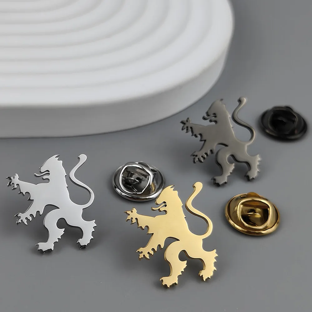 316L Stainless Steel 18K Gold Plated Standing Lion Lapel Pin Heraldic Animal Brooch Shirt Collar Pin Fashion Jewelry Gift