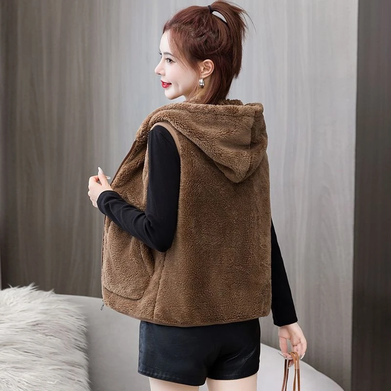 

Women's New Fashionable Fleece Lined Hooded Vest Thick Warm Plush Sherpa Vest for Autumn Winter Outdoor Wear Versatile Jacket