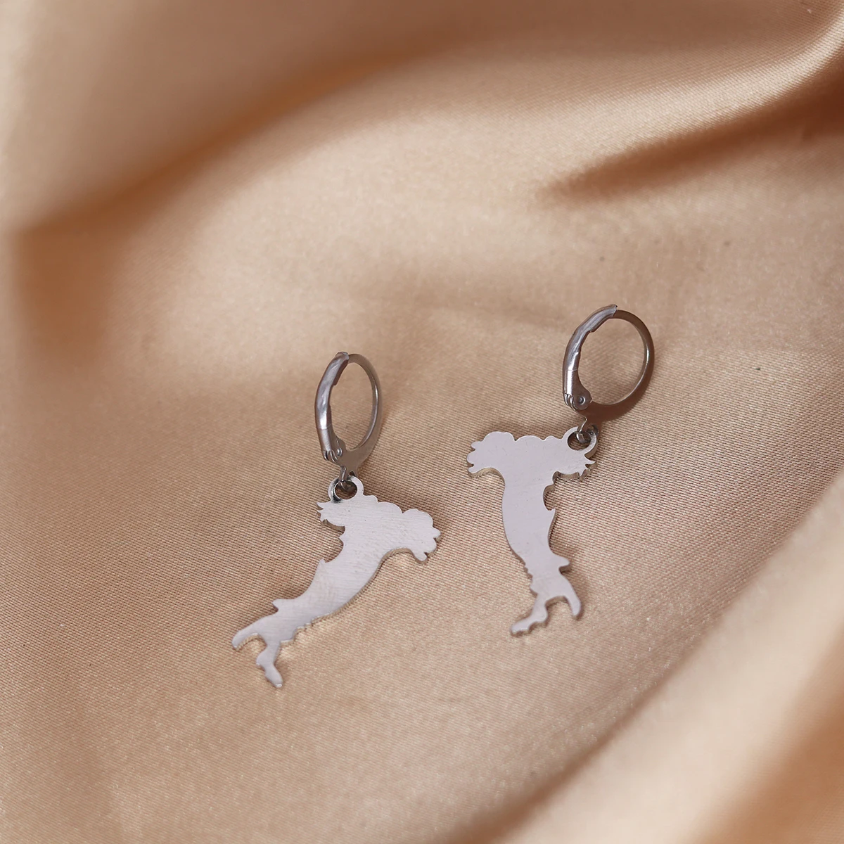 CHENGXUN-pendientes de aro con forma de mapa italiano para hombre y mujer, aretes colgantes de la ciudad de Roma, la encantadora Capital de Italia,