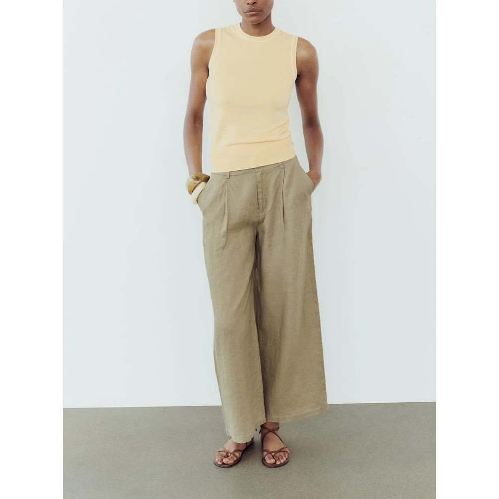 

Casual Straight Cut round Ne Vest Women's Slim Fit Knitted Top Color Blo Detail Flat Needlework Spring 2025 Z