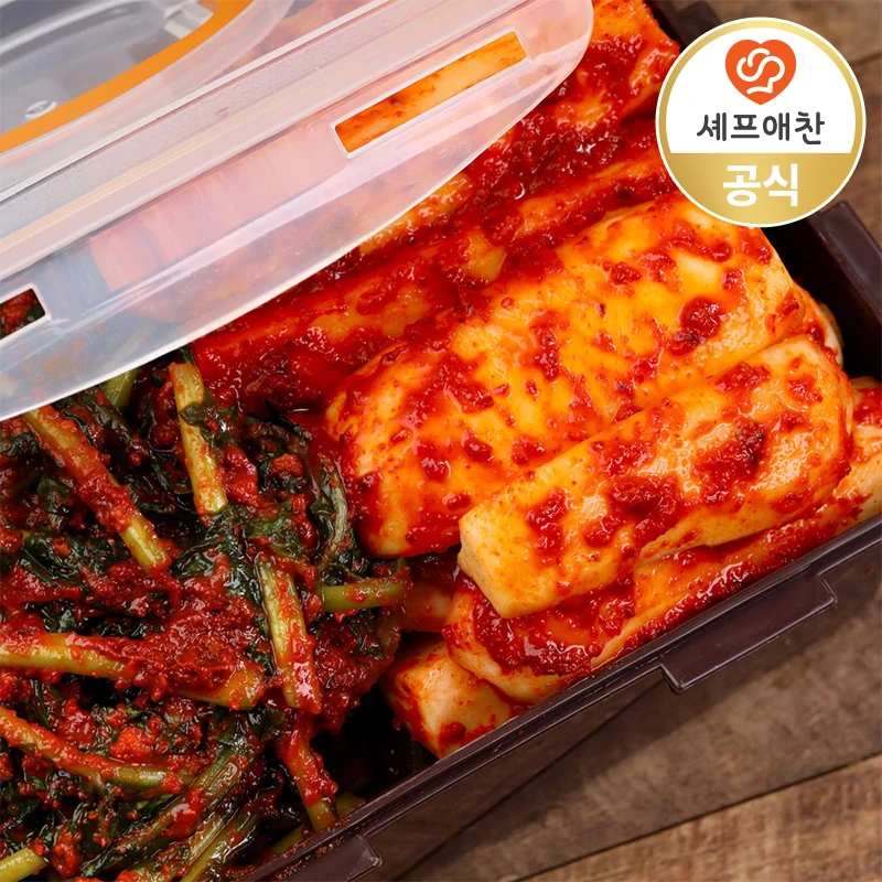 Kimchi triturado del Chef Aechan en un recipiente, 1,8 kg