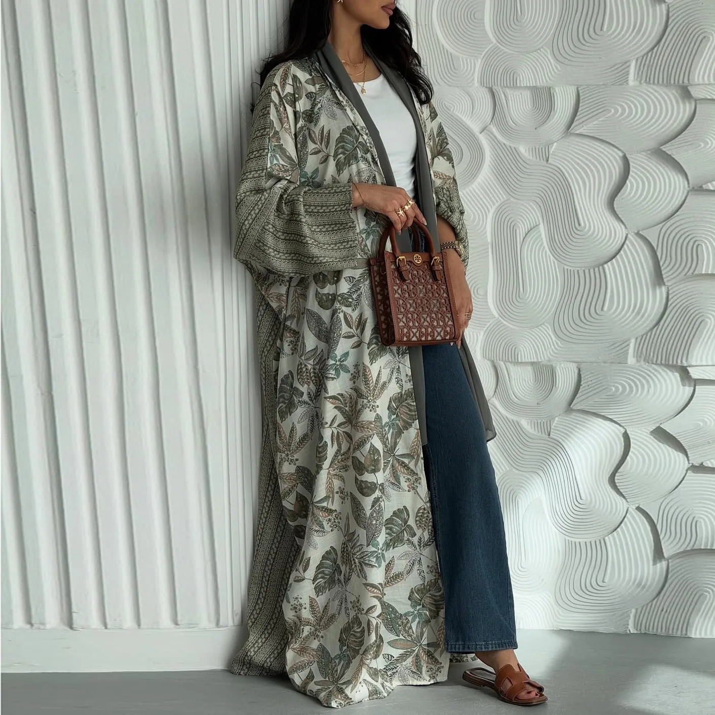 

Arabic Abaya Long Sleeve Leaf Printed Cardigan Kaftan Muslim Women Dubai Modest Party Outfit Gulf Jalabiya Dress Vacation Robe