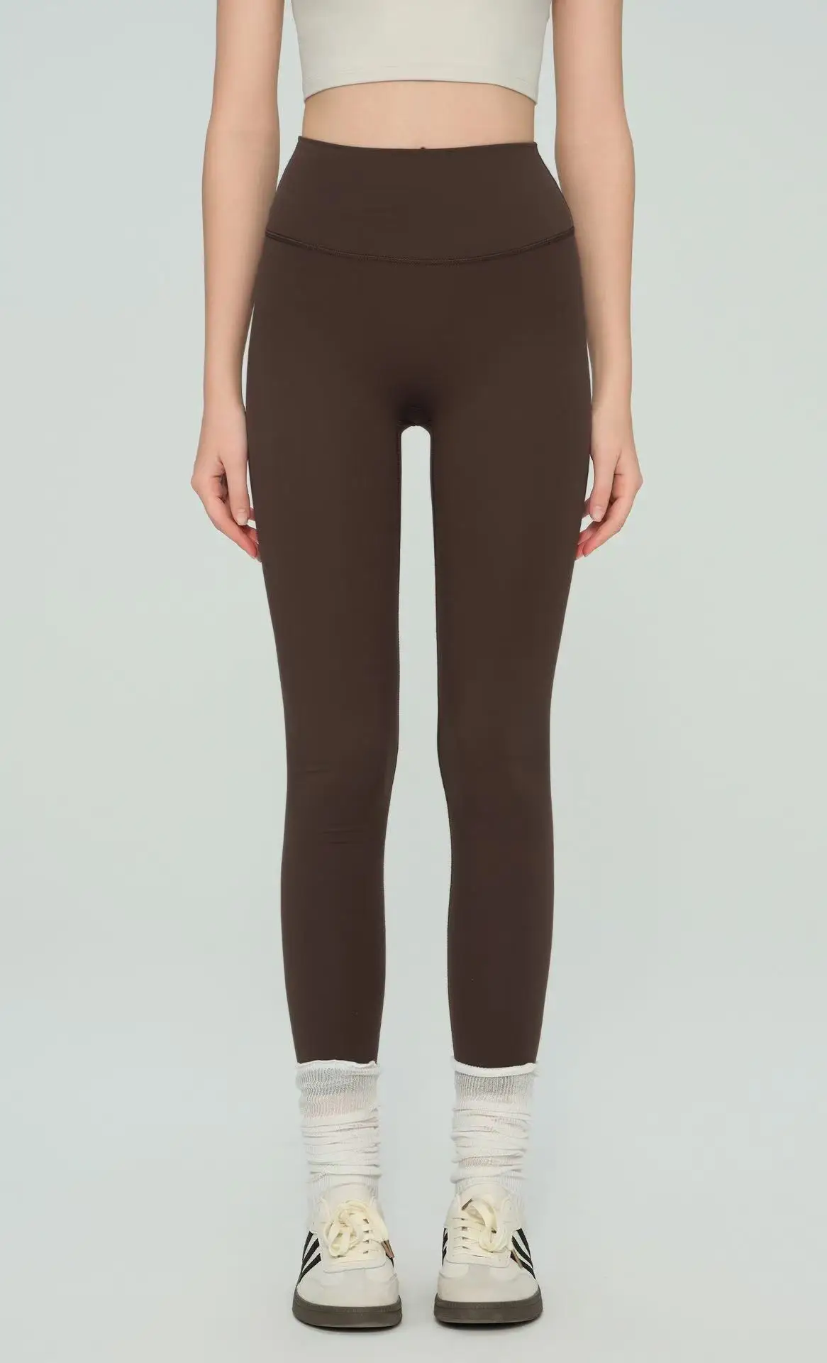 Hochgeschnittene, Po-formende Yoga-Leggings mit Pfirsich-Po-Effekt, nahtlos, hautnah, plus Samt, verdickt, bauchkontrollierend, Sport-Leggings – Detail 8