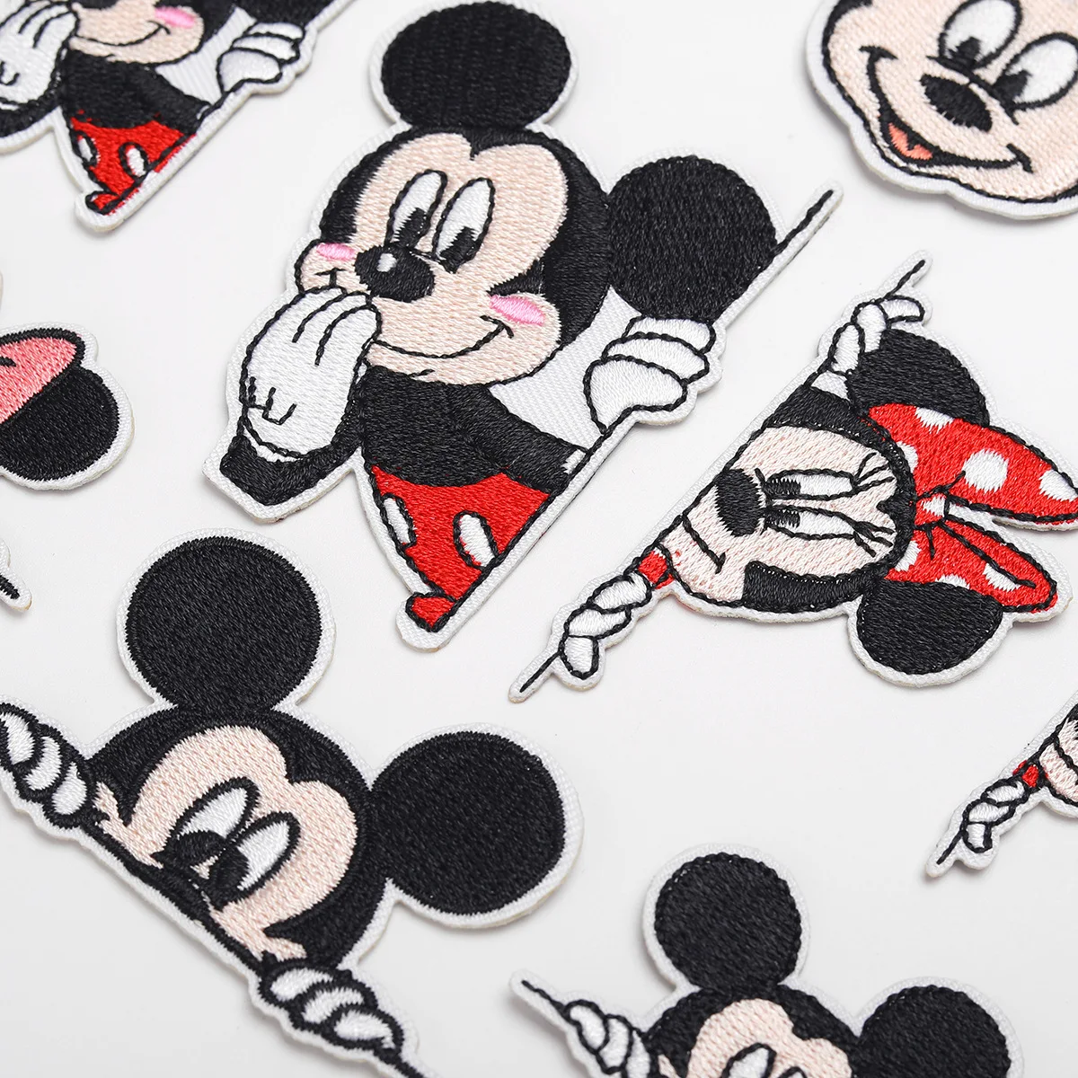 Mickey Minnie Mouse Disney Clothing Stickers Embroidery Patch Cartoon DIY Clothes Mickey Patches on Clothes Garment Stickers