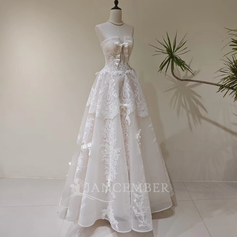 Stylish Perfect Wedding Gown For Bride 2026 Floor-Length Customized Organza Strapless A-line Wedding Dress robe de mariée
