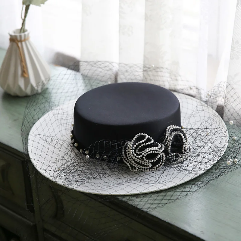 Accessori da sposa nero con cappello in raso bianco con perle perline elegante Chic tocado boda invitada Chapeau ceremonie mariage