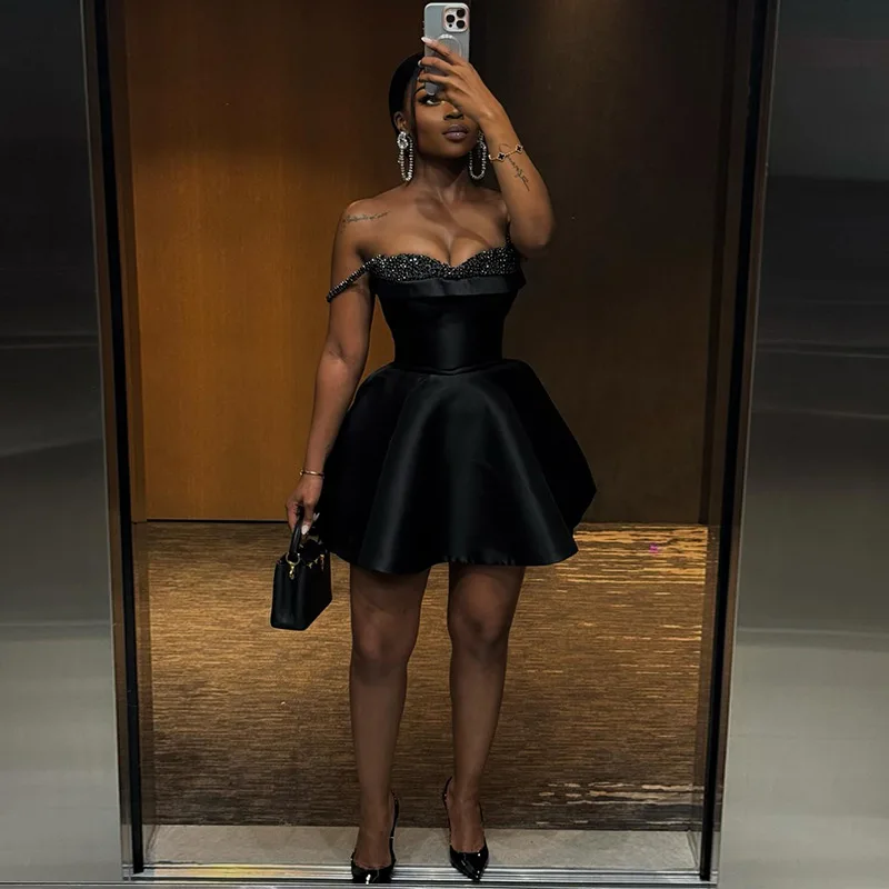 Black Beaded Short Homecoming Dress Sweetheart Satin Cocktail Party Dress Mini Vestido Festa Prom Dress Short Luxury