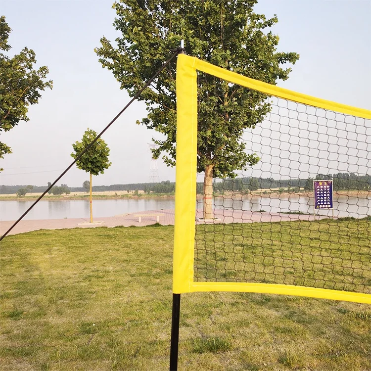 

Портативная сетка для пляжного волейбола и набор стоек с четырьмя квадратами встречает