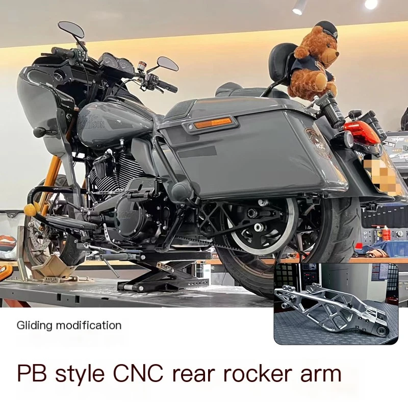 

Black3 Modified Harley Davidson Road Glider With Lightweight Pb Style Subframe And Golden Color
