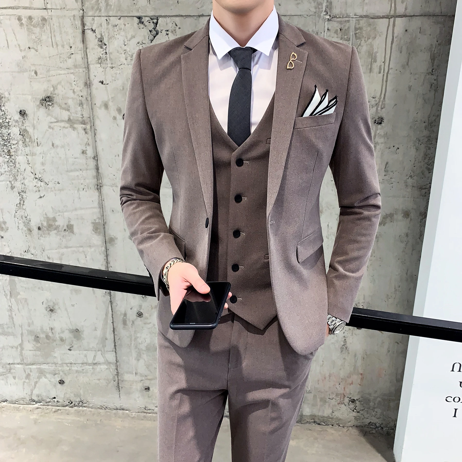 ชุดสูทสามชิ้นผู้ชายชุดทางการชุ - Men Formal Wear Options บทวิจารณ์และราคา