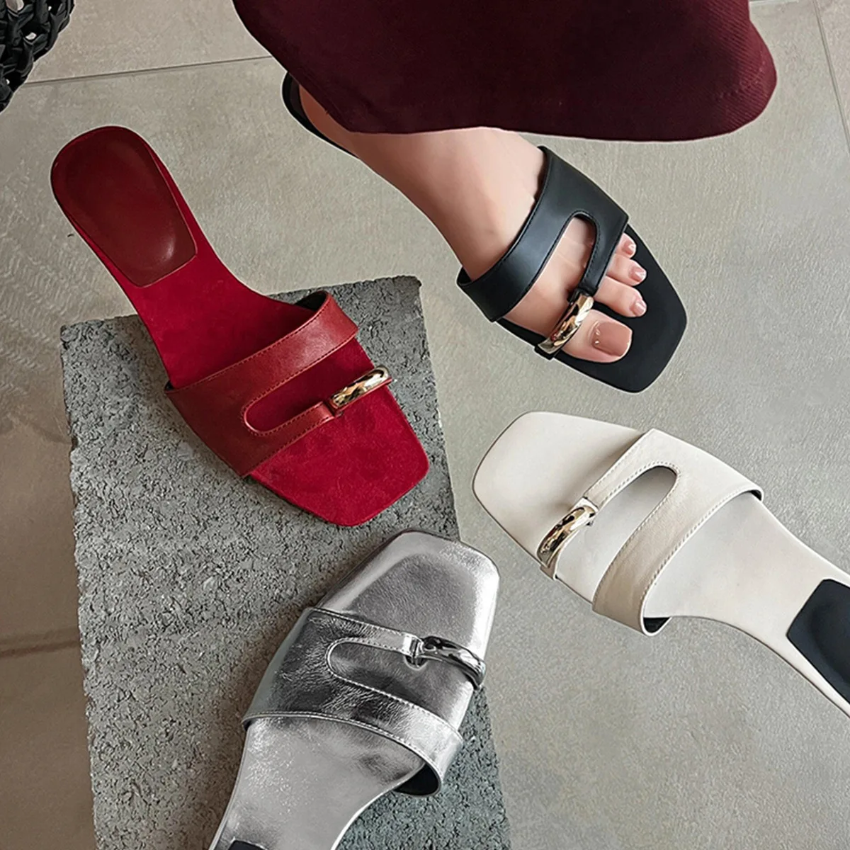 

Clip Toe Slippers Women Sandals Square Toe Low Heels Flip Flops 2025 Trend Summer Heeled Sandals Dress Casual Slides