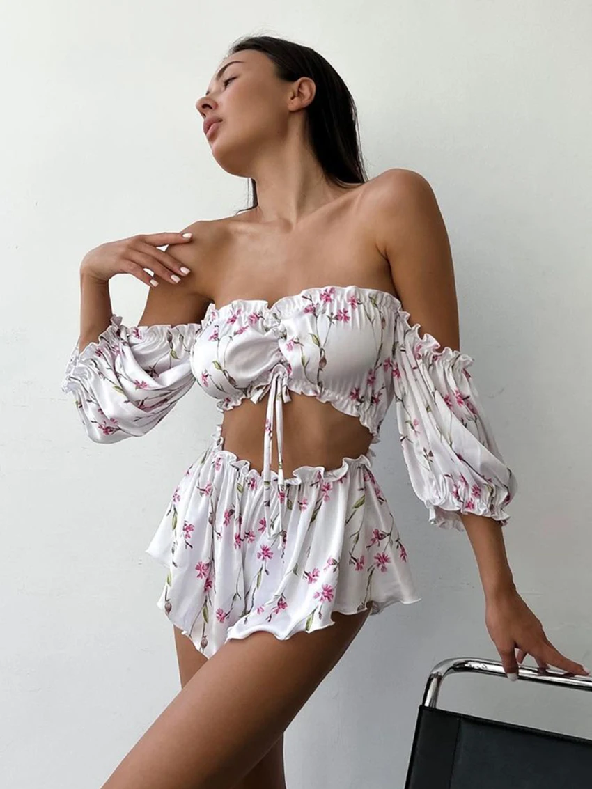 

Marthaqiqi Printing Ladies Nightgowns Suit Slash Neck Sleepwear Half Sleeve Nightie Crop Top Pajamas Shorts Causal Nightwear Set