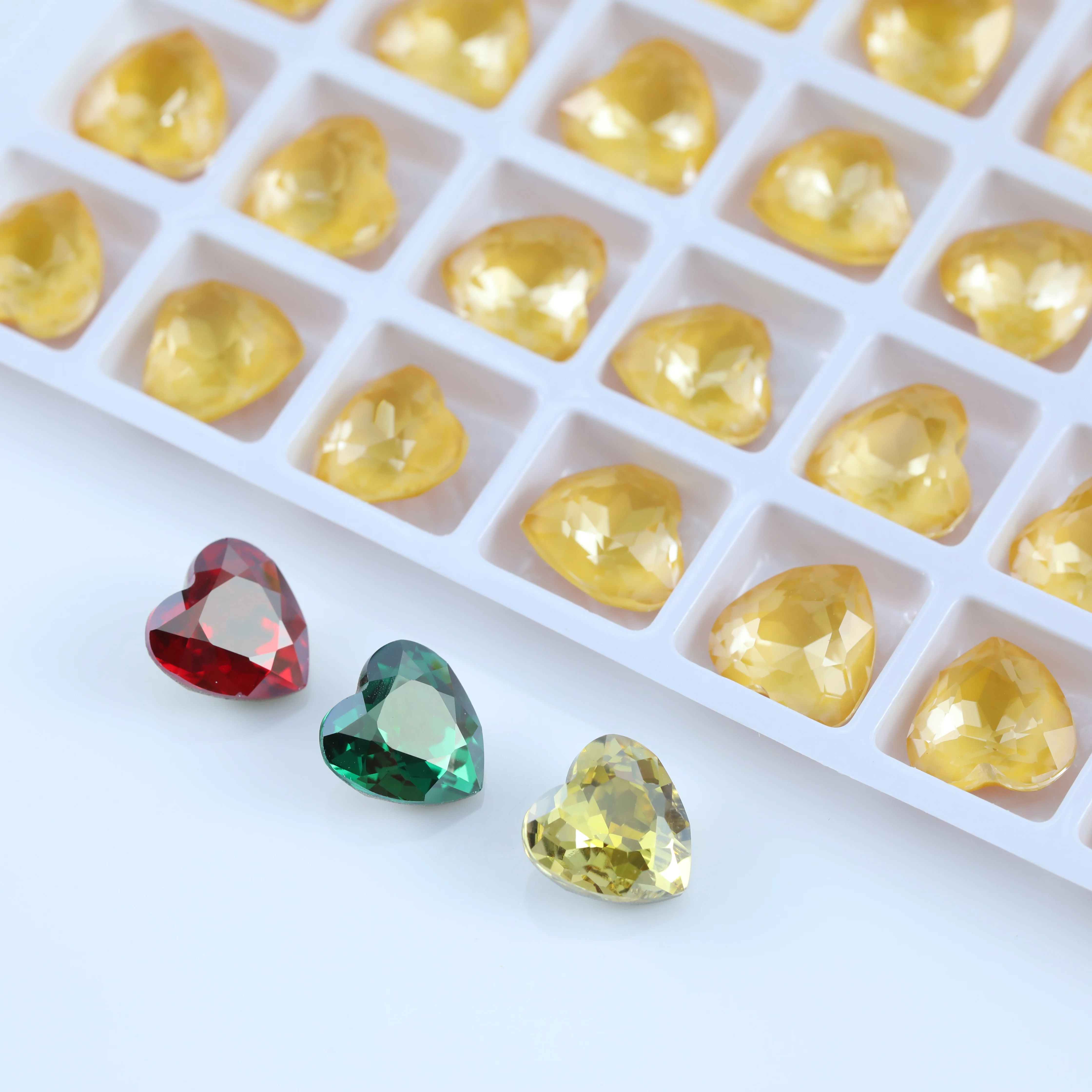 Glänzende Kristall-Königliche Edelstein-Serie Maxi-Herz Spitze Rückseite Fancy Stones Aufnähbare Strasssteine DIY-Zubehör für Taschen, Schuhe, Hochzeitskleider – Detail 3
