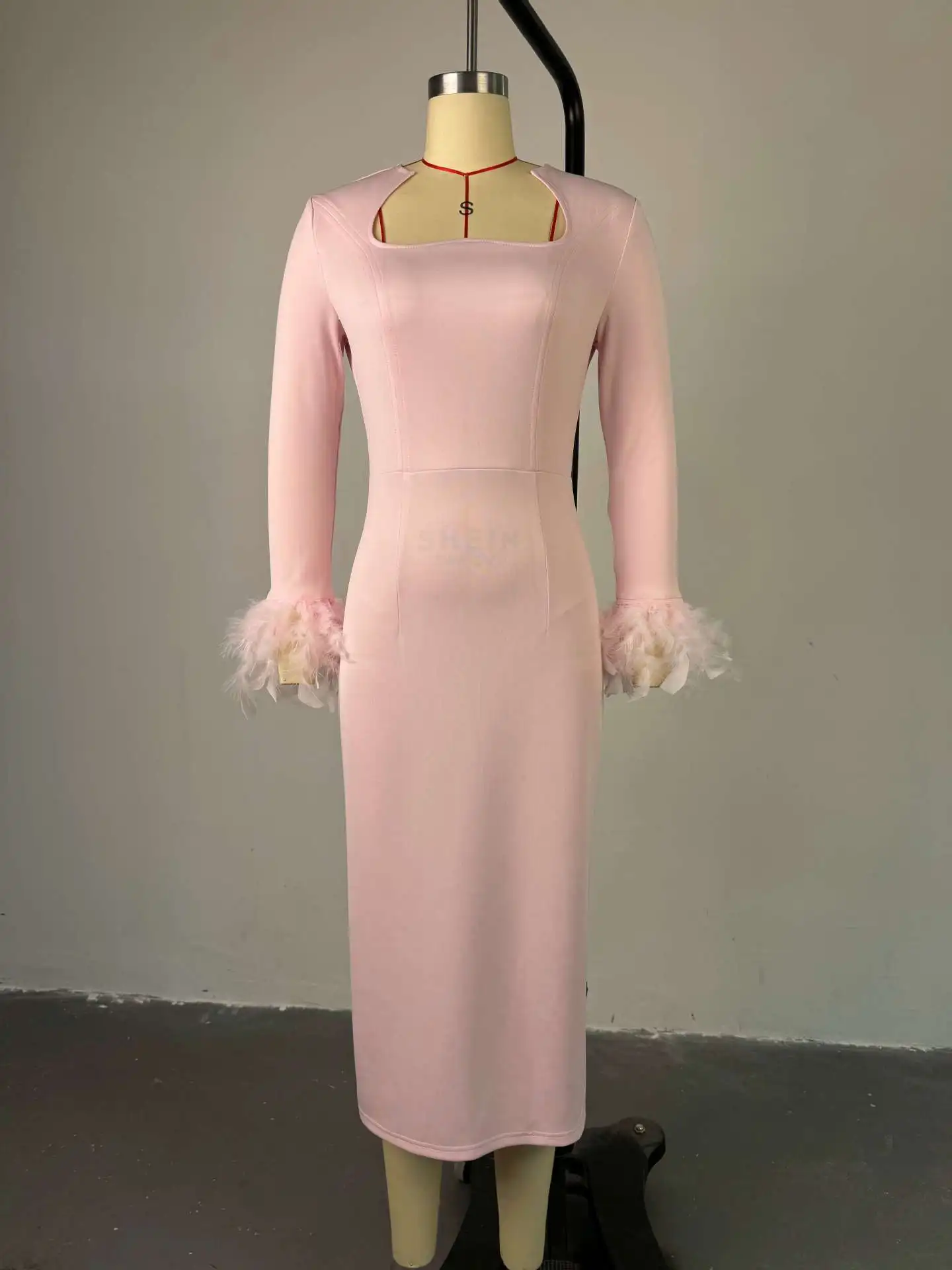 Femmes Sexy taille haute à manches longues plume ourlet Flare à manches longues robe moulante 2025 élégant soirée Club robes de fête d'anniversaire