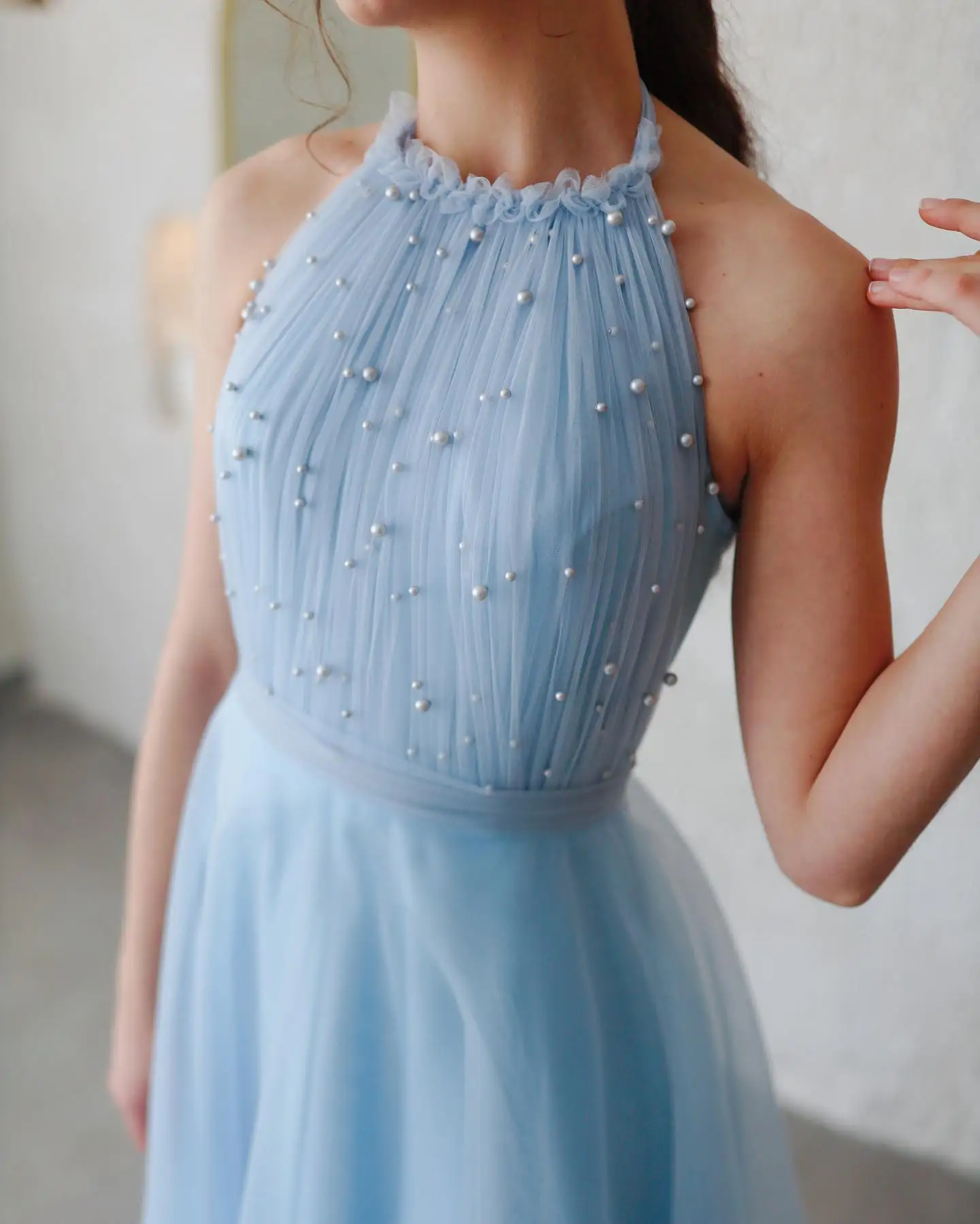 Newest Ruched Sky Blue Tulle Dress Turtle Neckline Peals Long Evening Dresses Girls Homecoming Dress Bridesmaid Dress Tulle Robe